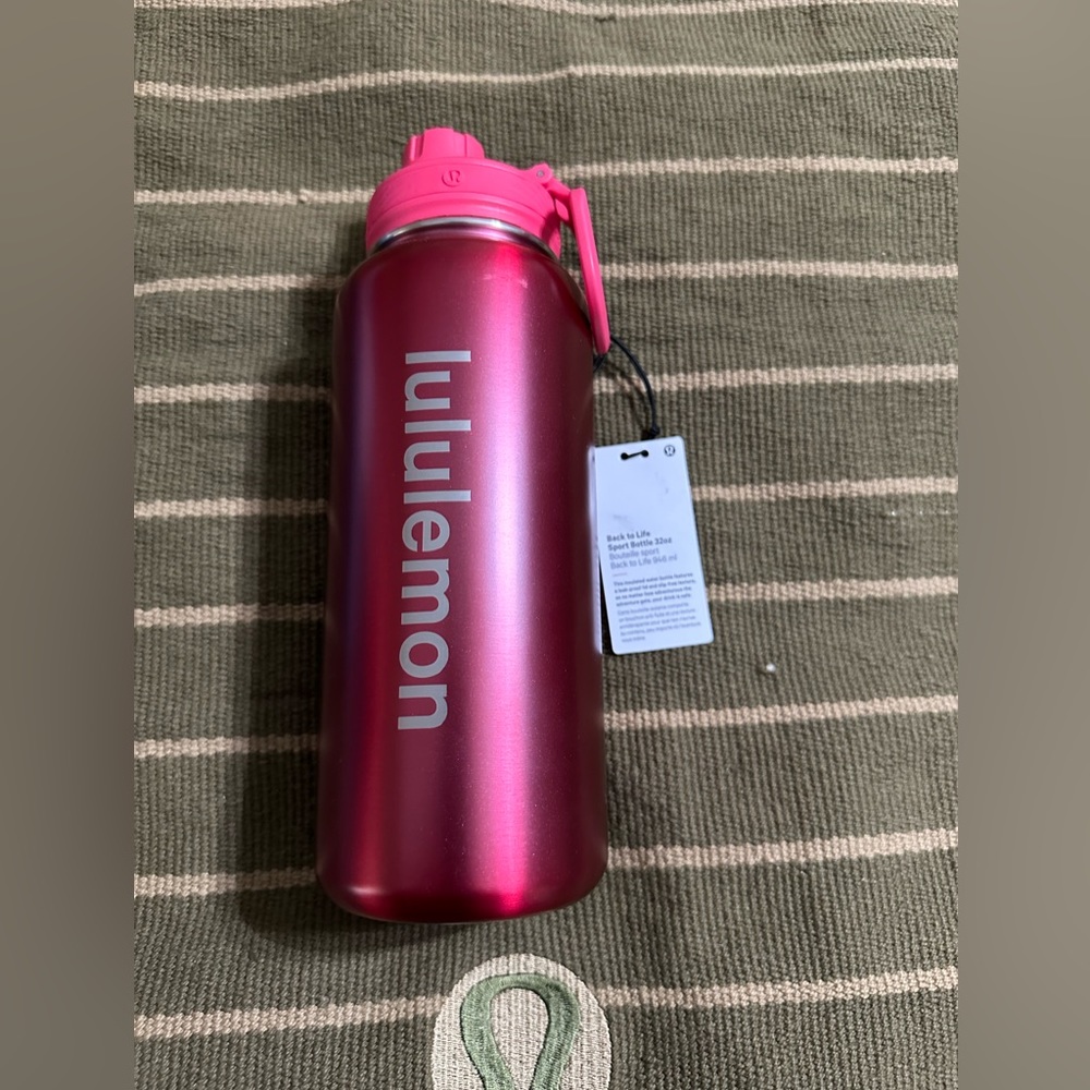 NWT Lululemon Back to Life Sport Bottle 32oz